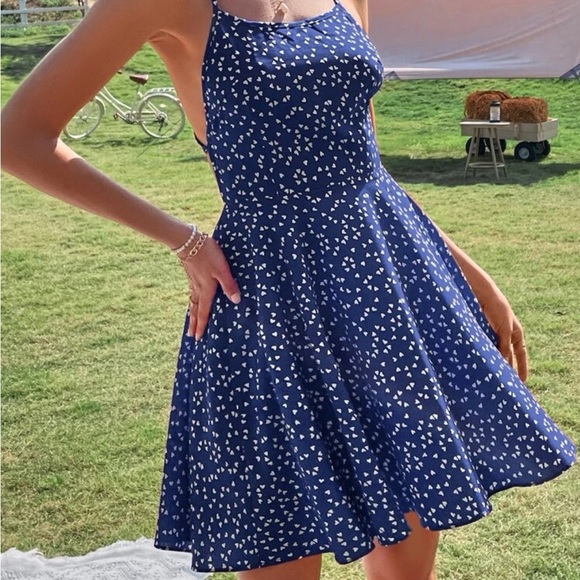 New blue heart print backless mini dress - Picture 5 of 6